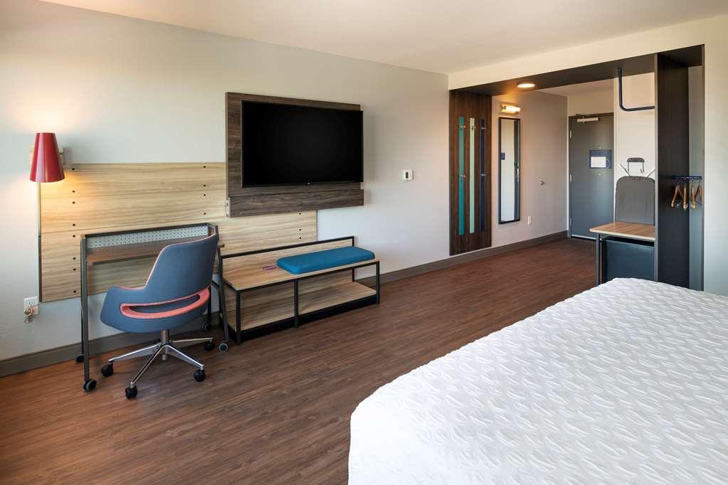 Tru By Hilton Phoenix Glendale Westgate الغرفة الصورة