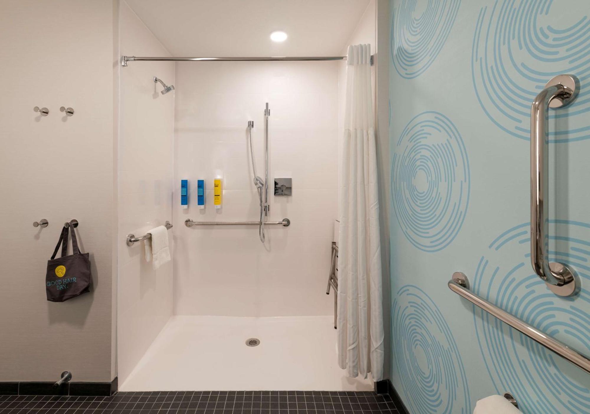 Tru By Hilton Phoenix Glendale Westgate المظهر الخارجي الصورة