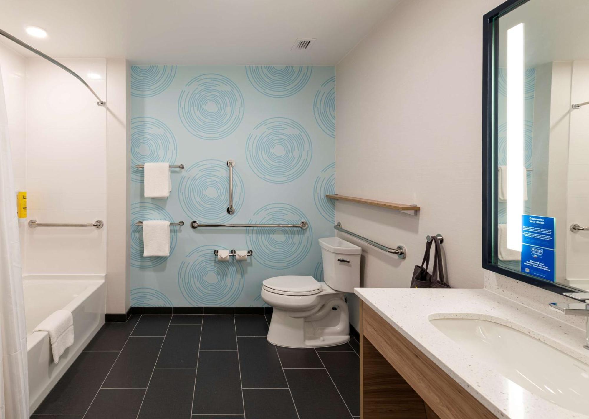 Tru By Hilton Phoenix Glendale Westgate المظهر الخارجي الصورة